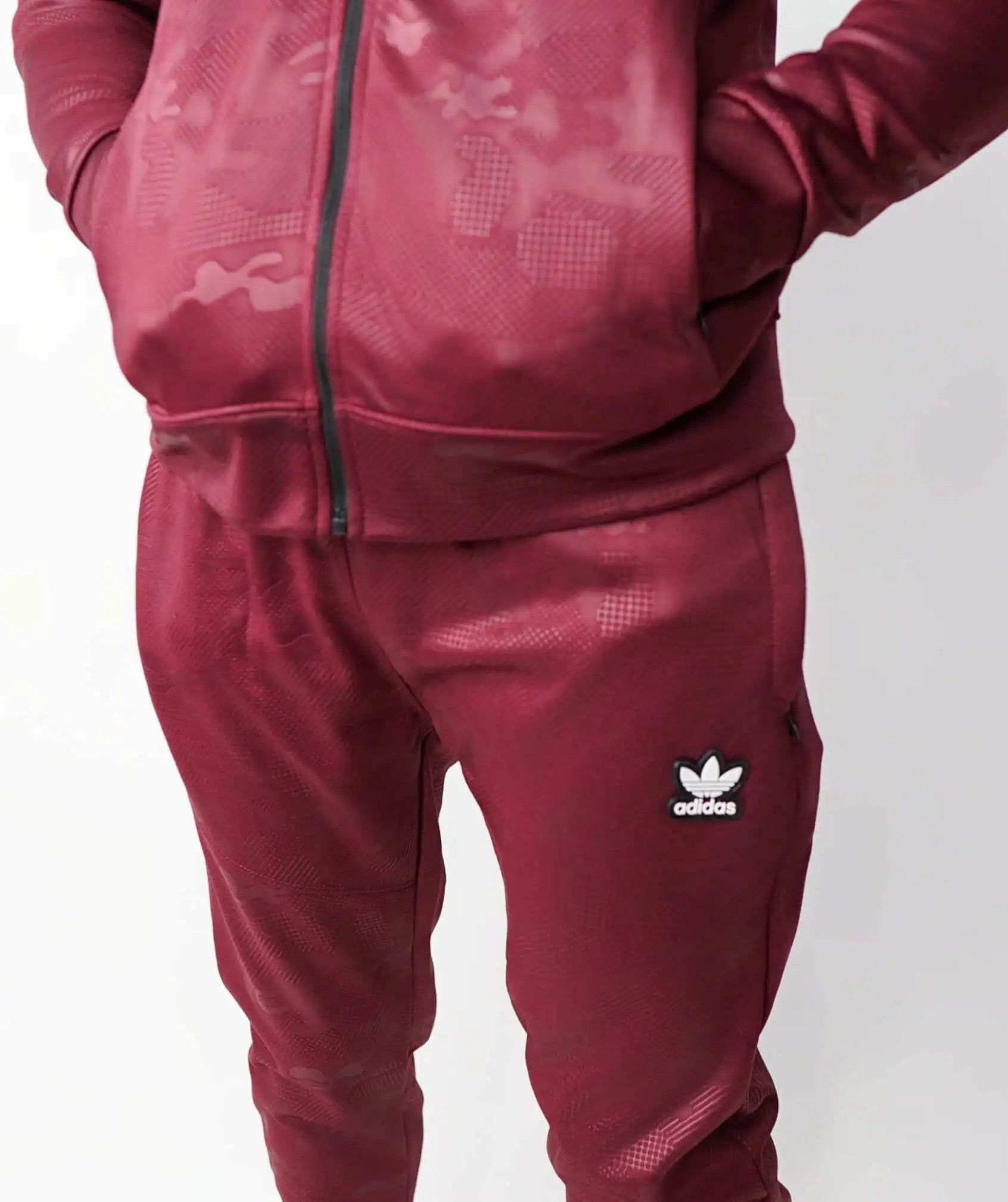 DOUBLE KNOT EMBOSS WINTER TRACKSUIT - Fusion Gears