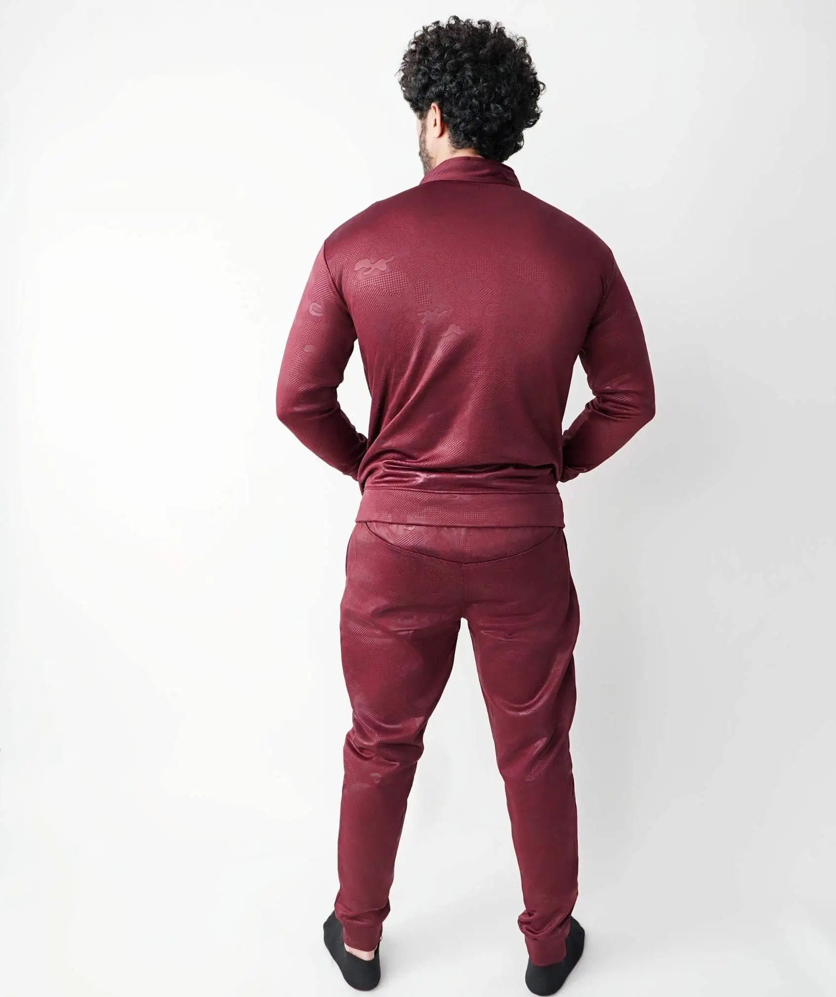 DOUBLE KNOT EMBOSS WINTER TRACKSUIT - Fusion Gears