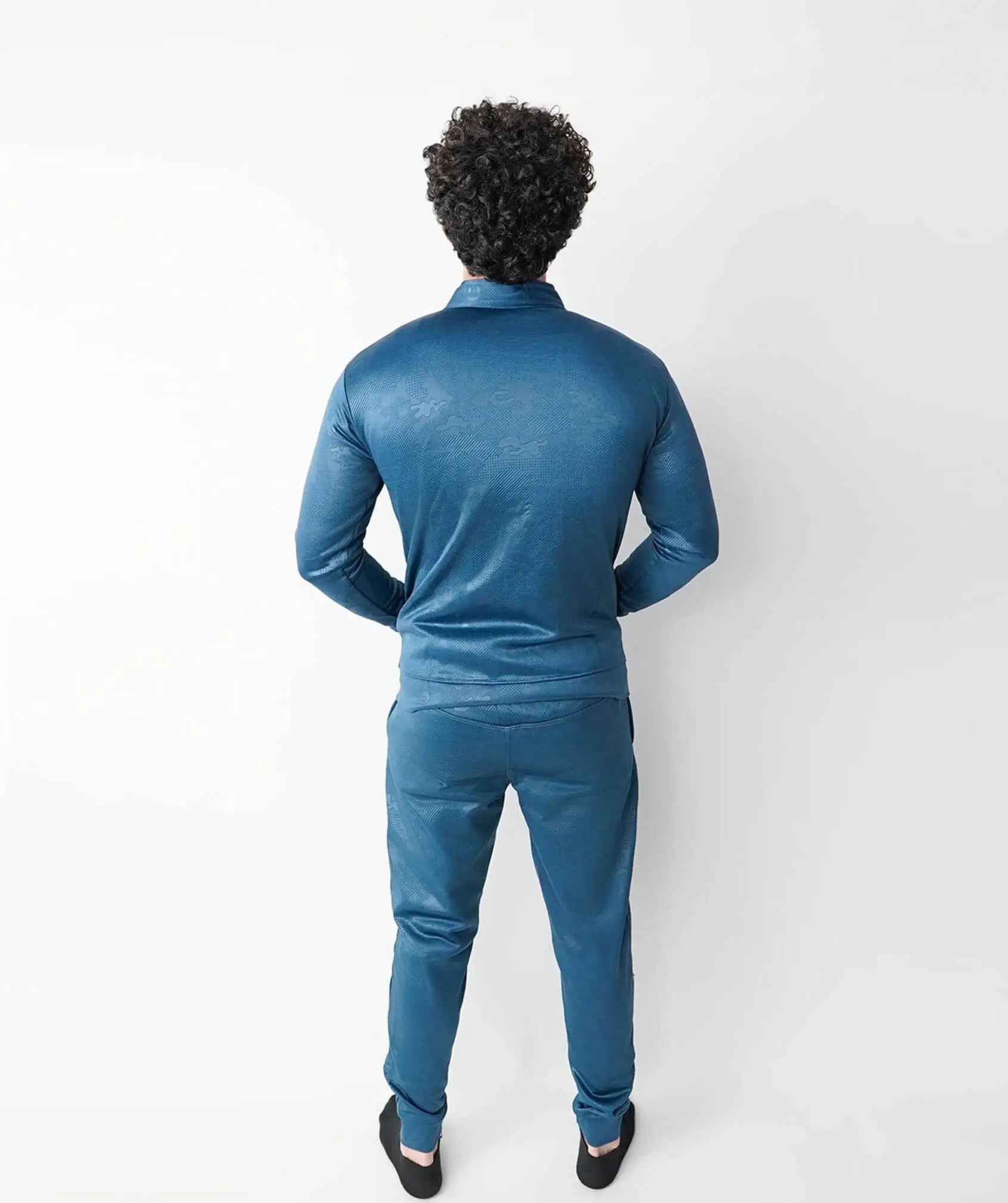 DOUBLE KNOT EMBOSS WINTER TRACKSUIT - Fusion Gears